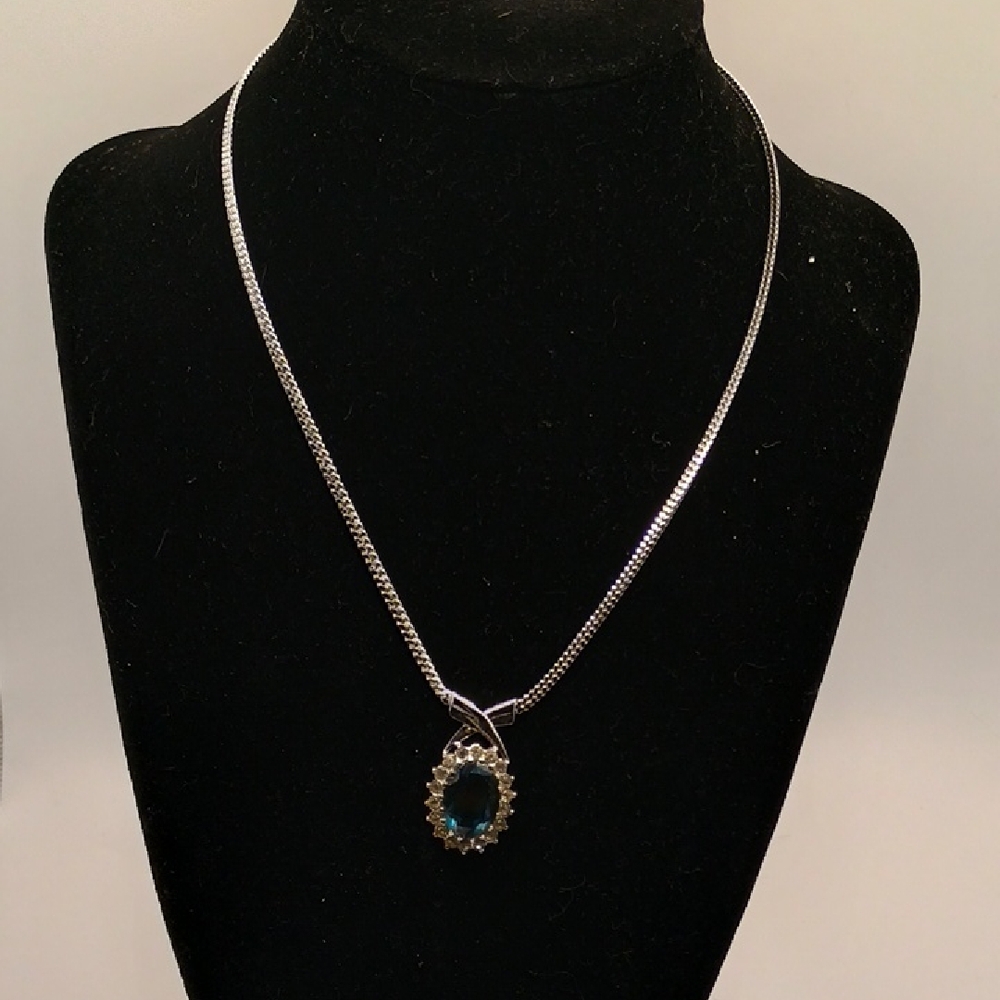 Elegant Silver Necklace with Blue Crystal Pendant